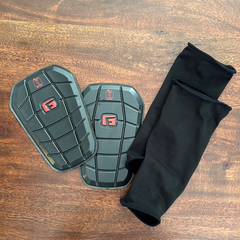 G-FORM Pro-S Blade Shin Guards Size Large